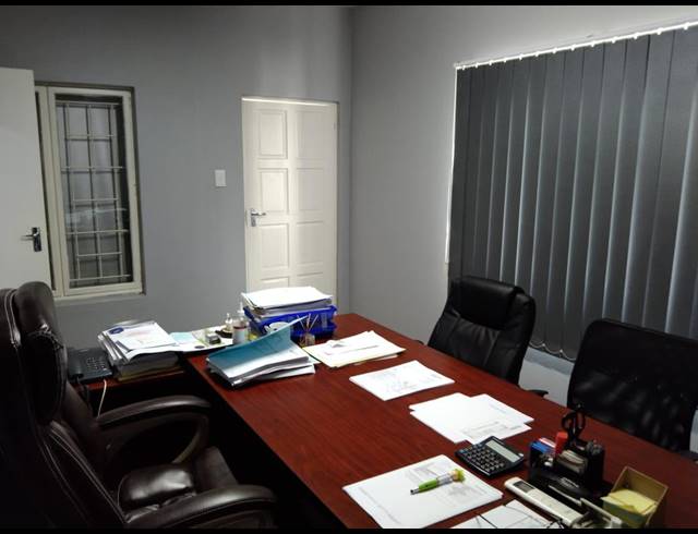 975M² BUSINESS FOR SALE IN BLUFF